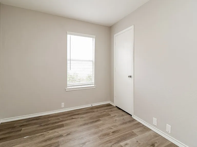 3317 Bentgate Ct — Photo 12