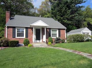 50 Macarthur Rd, Natick, MA 01760