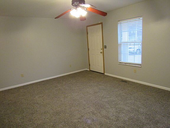 4th image of 6629 Sassenrath Ln
