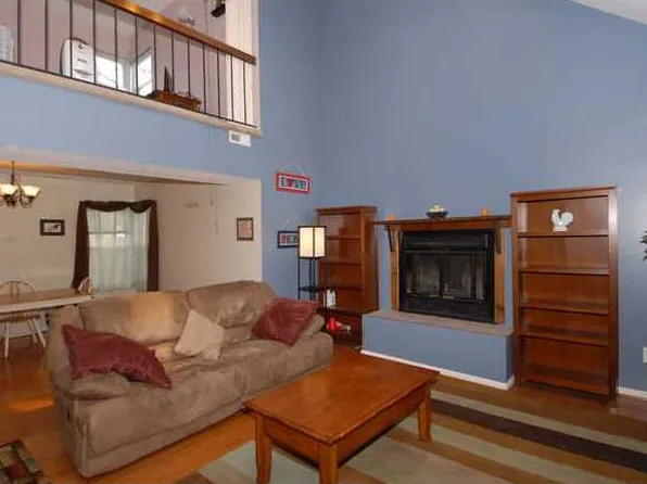1504 Newport Cir, Virginia Beach, VA 23453
