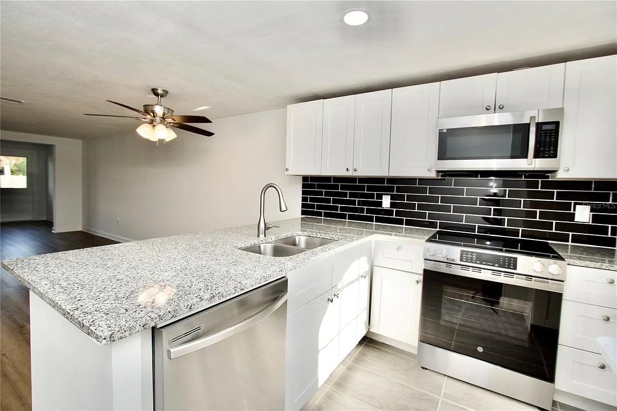 Building Photo - 4451 Rustic Dr #4451