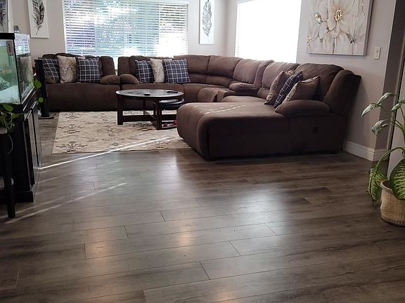 5th image of 2403 Stanfield Dr