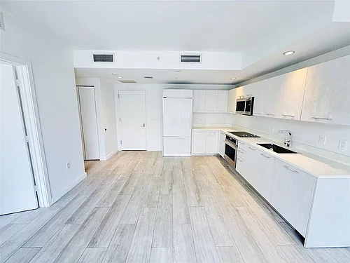 55 SW 9th St #2707 Photo 1