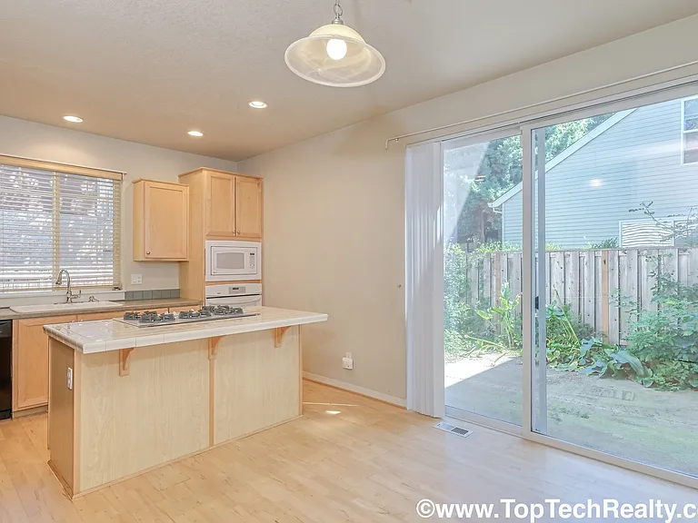 14705 SW Redbud Way — Photo 9