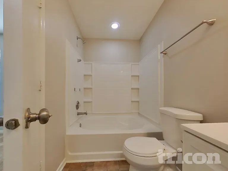 6409 Alonzo Dr — Photo 10