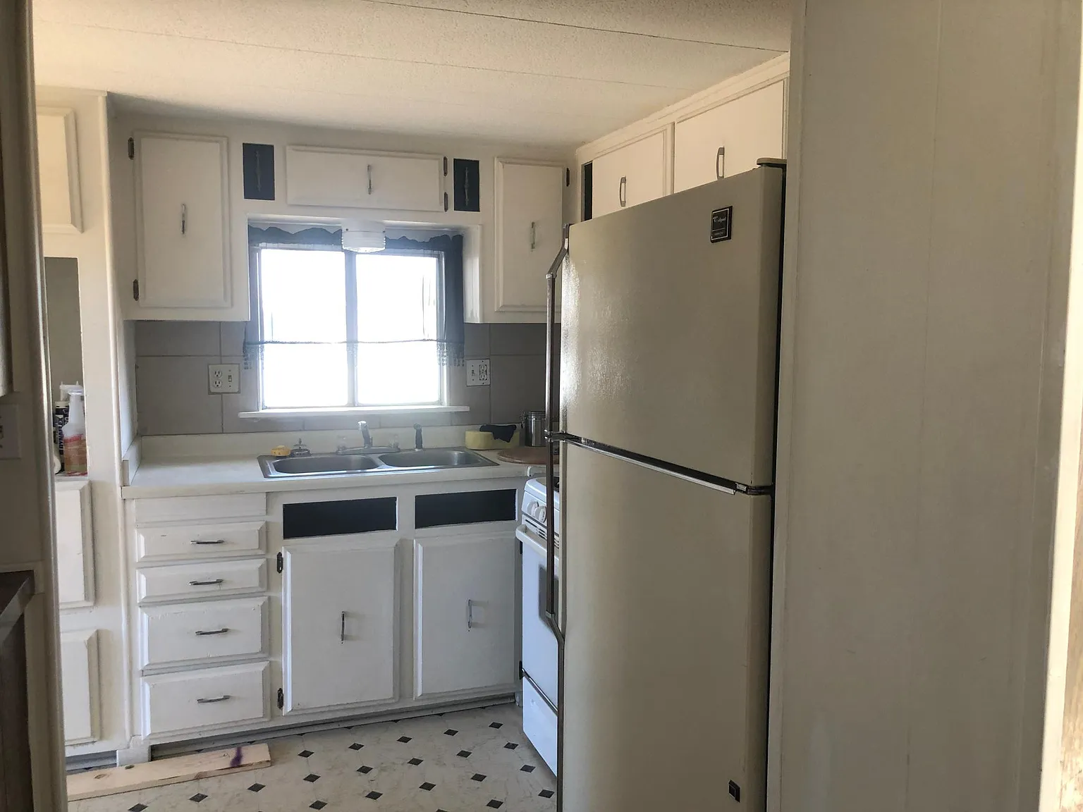 2 bed, 720 sqft, $1,195 — Photo 2