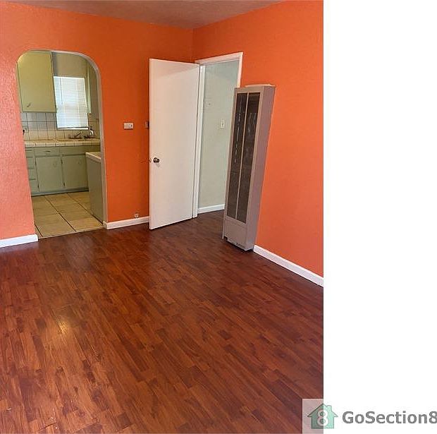 1st image of 1661 Alum Rock Ave APT 1