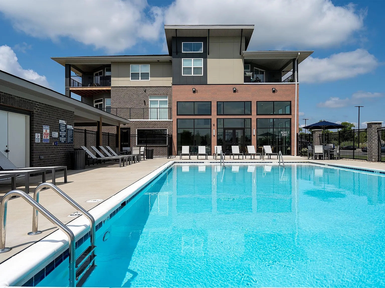 The Flats of River Ridge — Photo 3