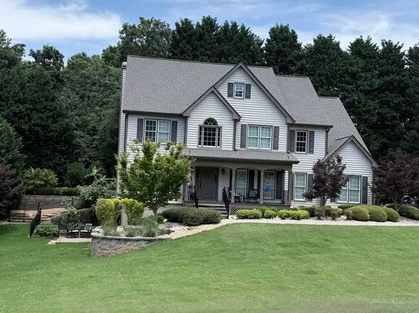 5210 Maplewood Ln, Gainesville, GA 30504