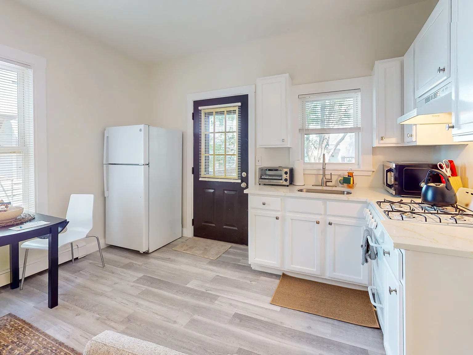1 bed, 500 sqft, $4,620 — Photo 4