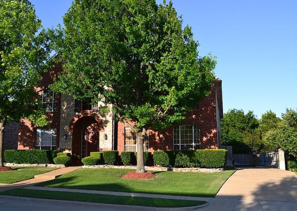 1st image of 408 Oleander Dr