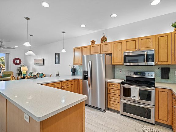 3rd image of 75-346 Hualalai Rd APT B105