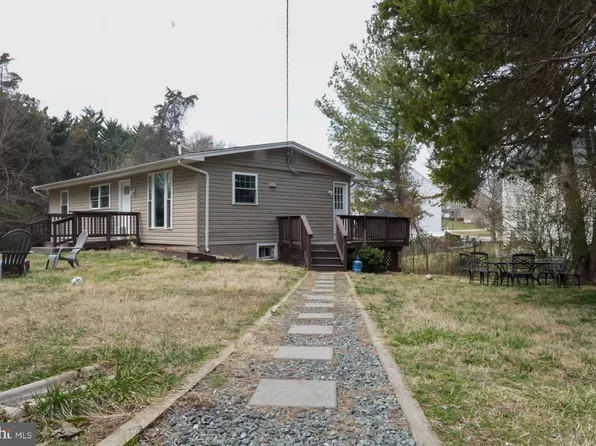 15 Juggins Rd, Stafford, VA 22556