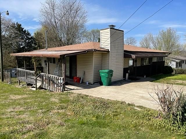 2nd image of 1532 Stetzer Cir