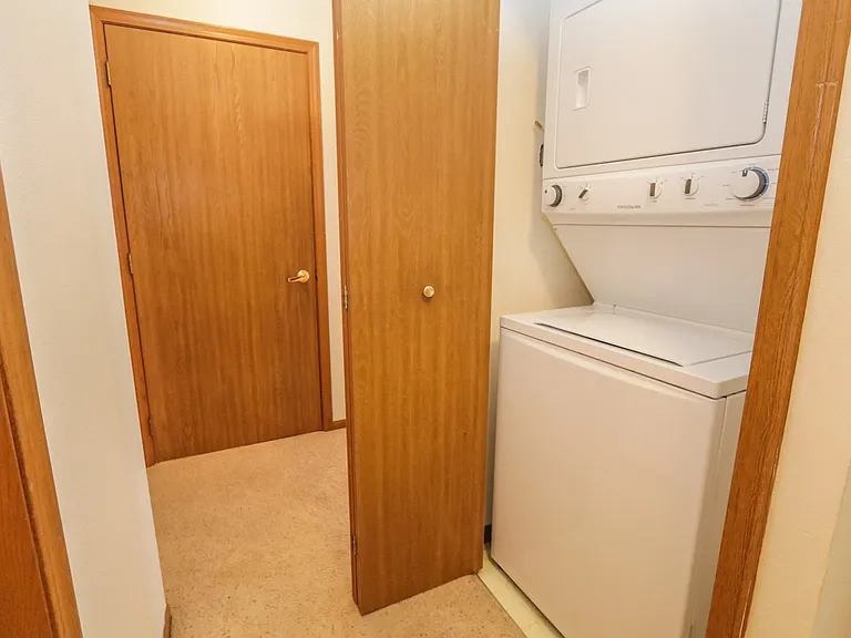 Westridge Apartments — Photo 9