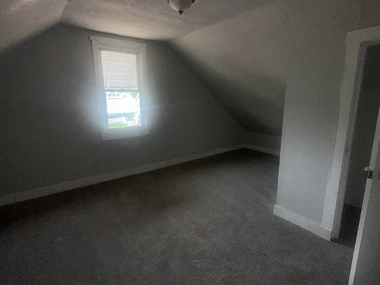 12600 Watterson Ave — Photo 9