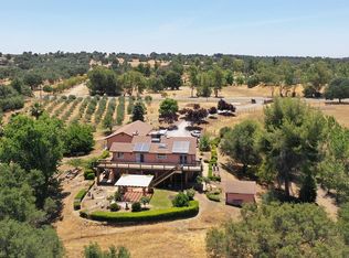 11137 Camanche Pkwy S, Wallace, CA 95254