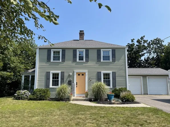 42 Kipling St, Springfield, MA 01118