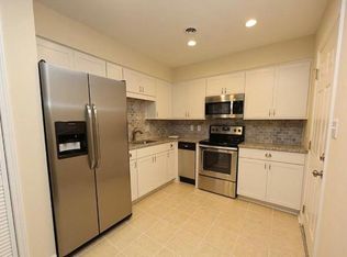 1007 Wave Rd #B, Chapel Hill, NC 27517