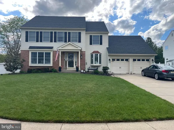39 Old Republic Ln, Marlton, NJ 08053