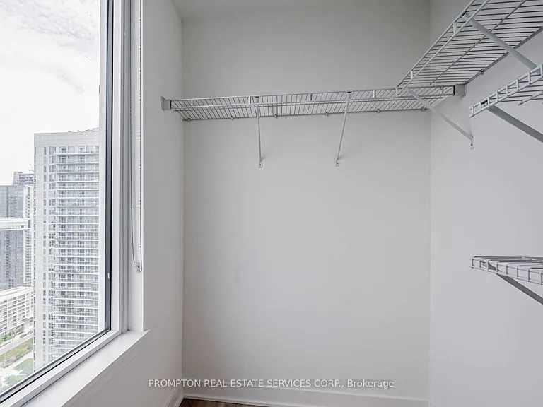 17 Bathurst St #3810 — Photo 15