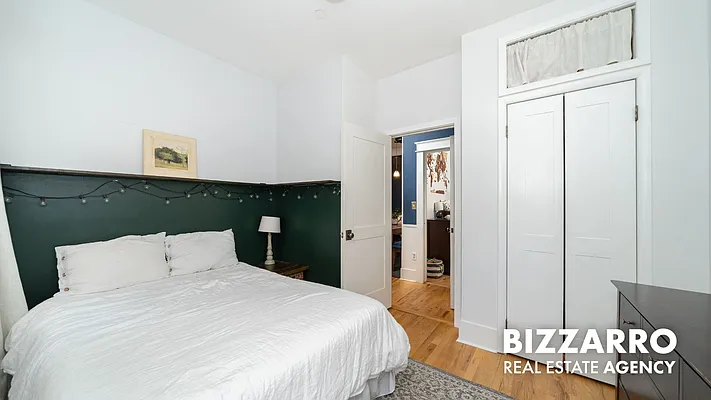 Bedroom, photo 2