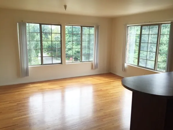 302CED, 302 S Cedar St #Ef9e29494, Urbana, IL 61801