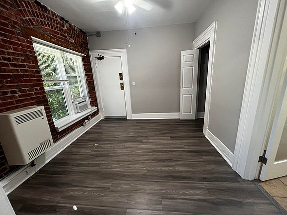 4th image of 1355 S Hope St APT 414