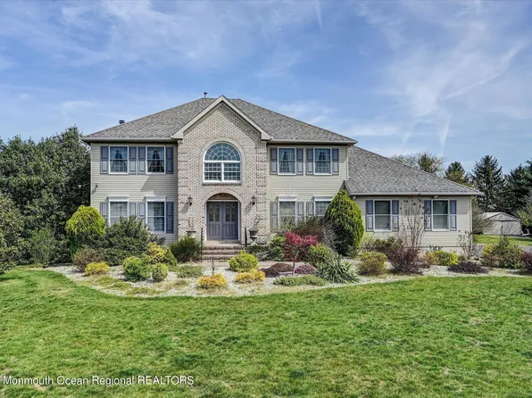 14 Clayton Drive, Clarksburg, NJ 08510