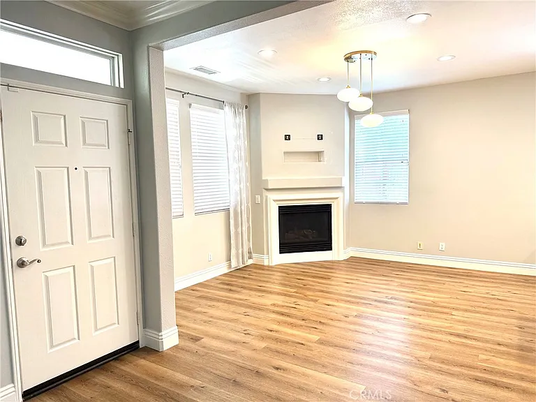 27 Nantucket Ln — Photo 4