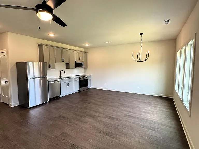 2508 Freeman Rd SW — Photo 11