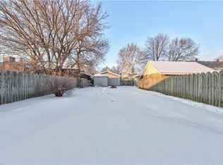 2020 Follett Ct, Cleveland, OH 44113