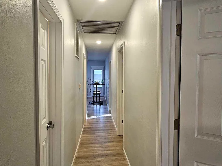 10 Carolyn St — Photo 27