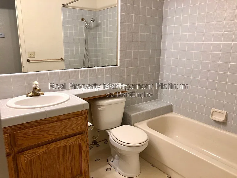 6425 N Arthur Ave — Photo 17