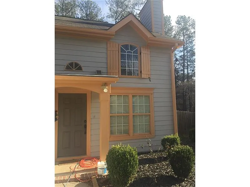 2825 Wildflower Ln photo 1