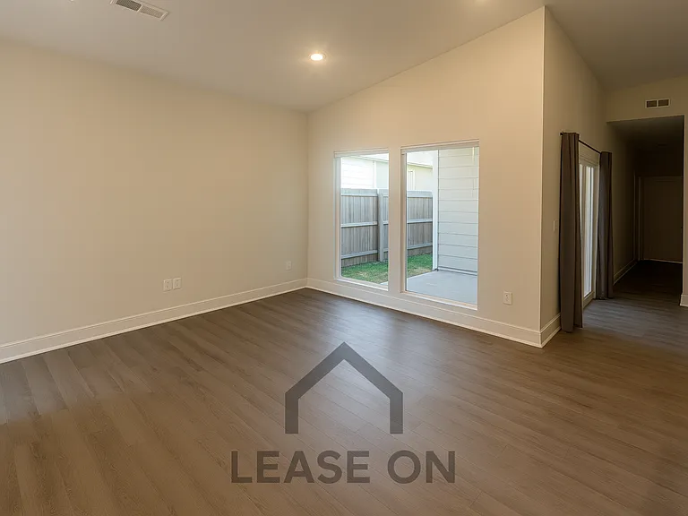 11621 E Harry Ct — Photo 15