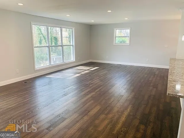 3102 Edgewater Dr — Photo 12