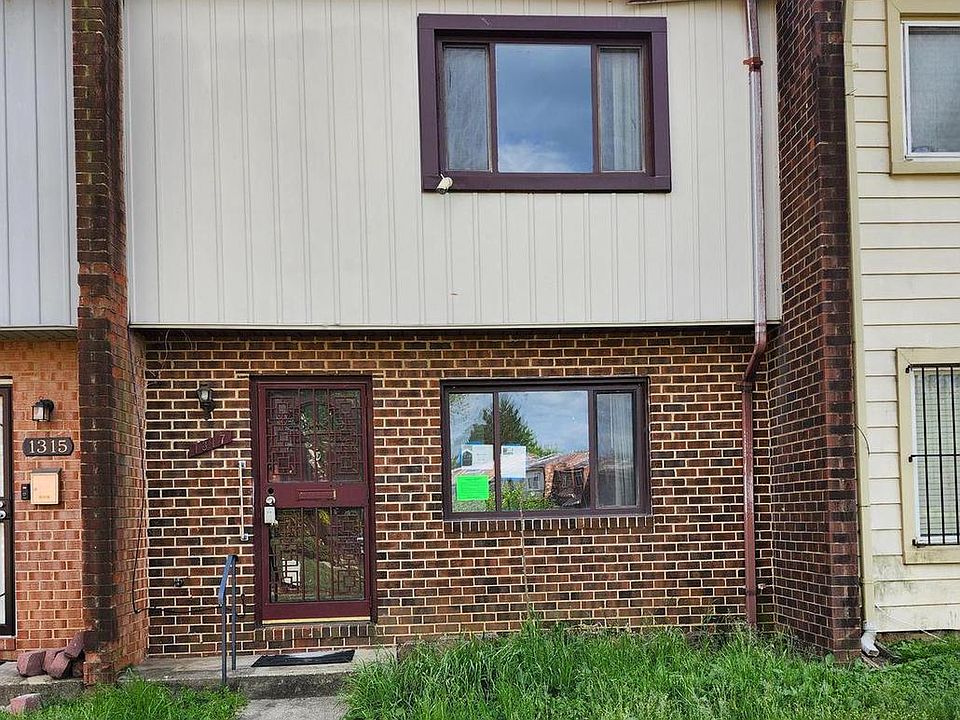 1st image of 1317 Barnaby Ter SE