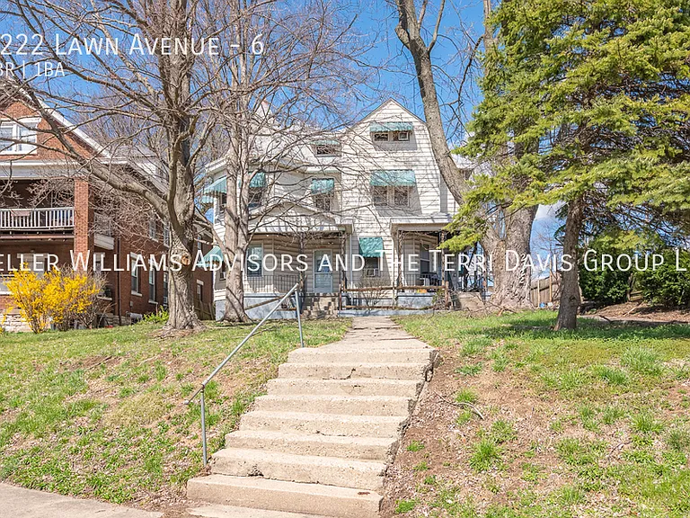 2222 Lawn Ave #6 — Photo 2
