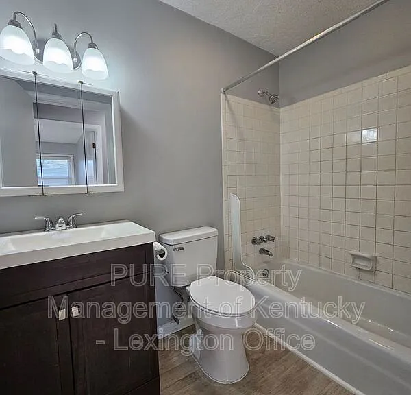 3510 Lansdowne Dr #A — Photo 11