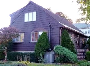 77 Franklin Ave, Swampscott, MA 01907