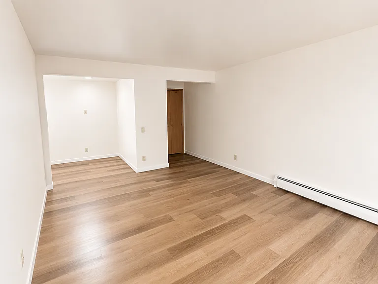 Liberty Valley Apartments — Photo 31