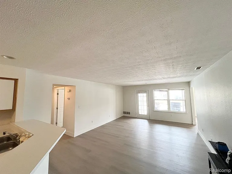 1336 Heatherwood Ln — Photo 15