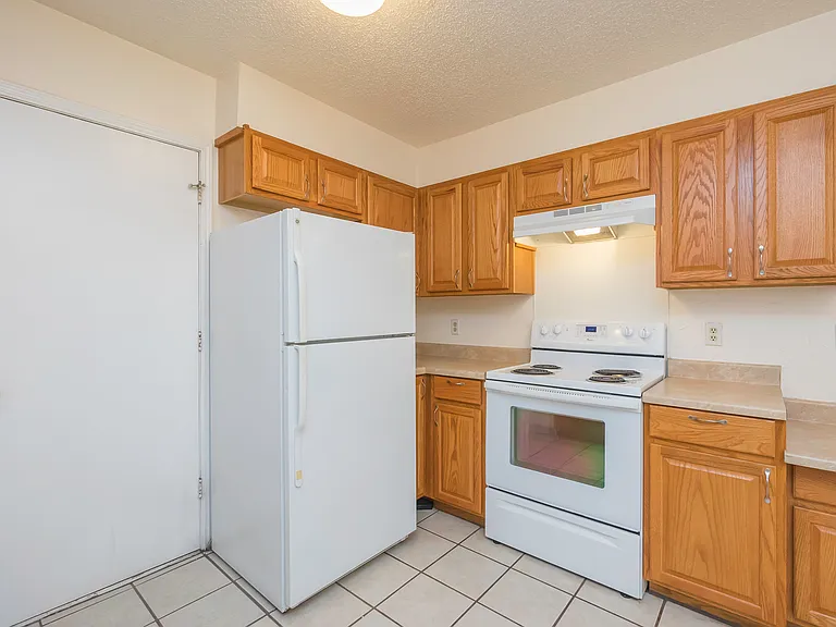 1302 Sequoyah Ave — Photo 8