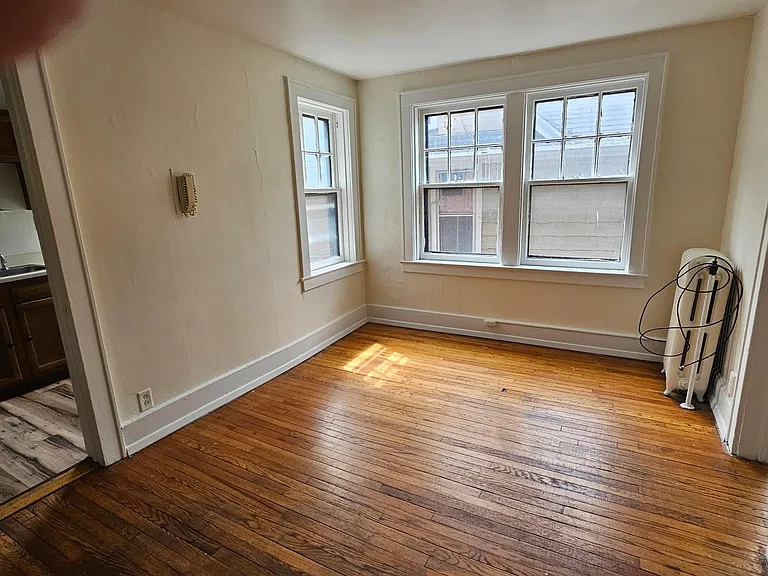 275 Park Ave #20 — Photo 5