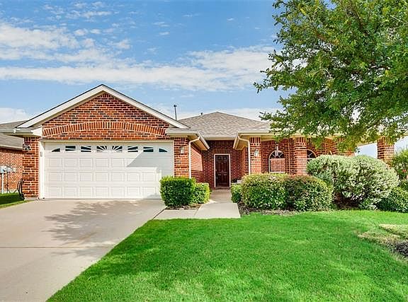 4th image of 15586 Calico Ct