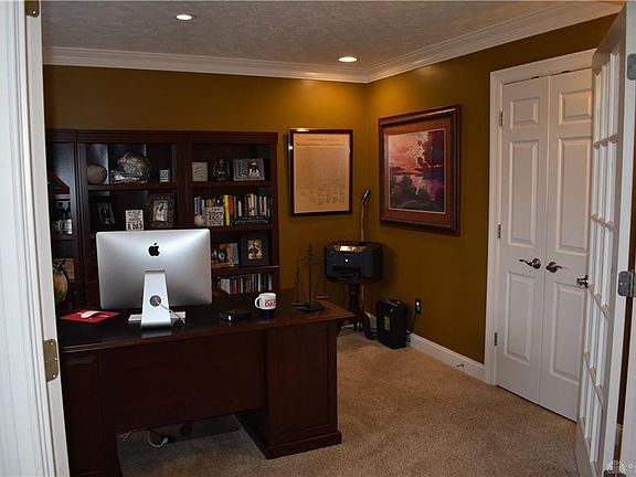5th image of 821 Shaney Ln