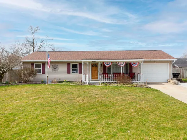 57121 Lake St, Osceola, IN 46561