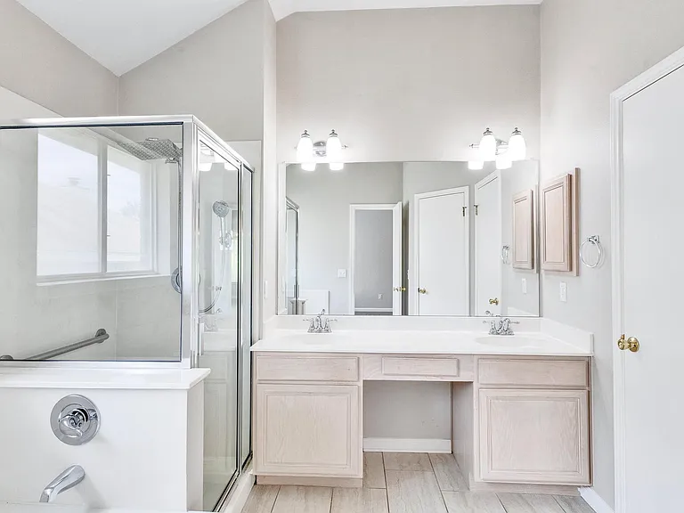 6412 Convict Hill Rd — Photo 17