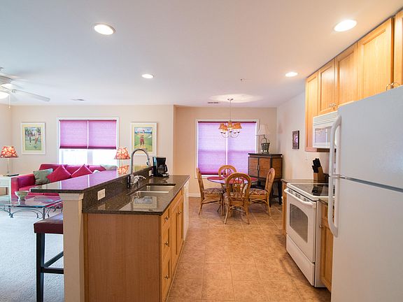 5th image of 3350 Club Villa Drive SE #2106